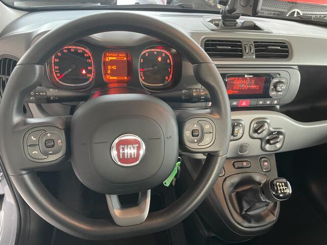 Fiat PANDA 1.0 Hybrid City Life Airco - Parkeersensoren achter - bluetooth - Dakrails - Radio - Centrale vergrendeling met afstandsbediening - Start/ stop systeem