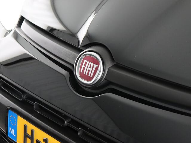 Fiat PANDA 1.2 Lounge (NL-Auto / Airco / Elek. ramen / Sportuitlaat / PDC)