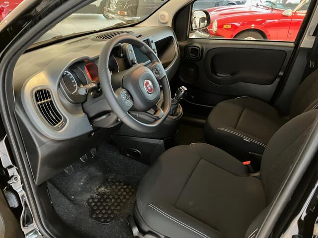 Fiat PANDA 1.0 70Hybrid Cross