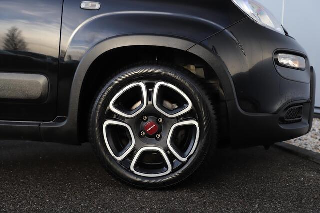 Fiat PANDA 1.0 Hybrid City Life 69PK Carplay Android Navigatie Airco All-Season Banden!