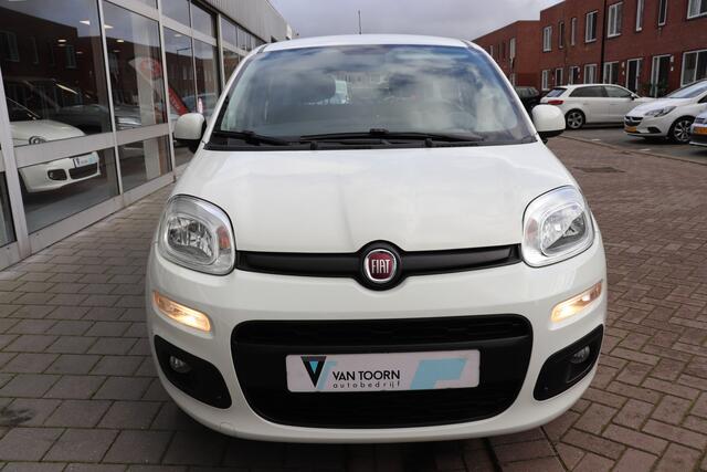 Fiat PANDA 0.9 TwinAir Lounge Automaat. Trekhaak.