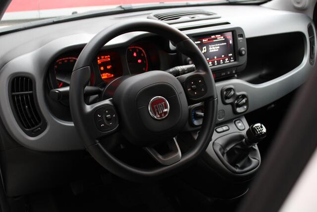 Fiat PANDA 1.0 Hybrid City Life Parkeersensoren, Bluetooth, Airco, DAB Radio