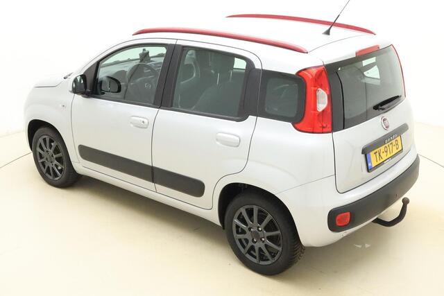 Fiat PANDA 0.9 TwinAir Lounge Automaat | Trekhaak | Parkeersensoren | Airco | Hoge instap | Metaallak | Lichtmetalen velgen