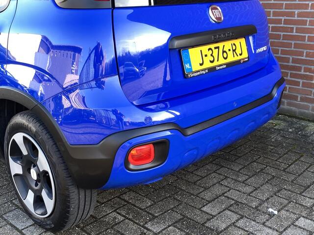 Fiat PANDA 1.0 Hybr. Launch Edition CLIMA PARKEERSENSOREN DAB