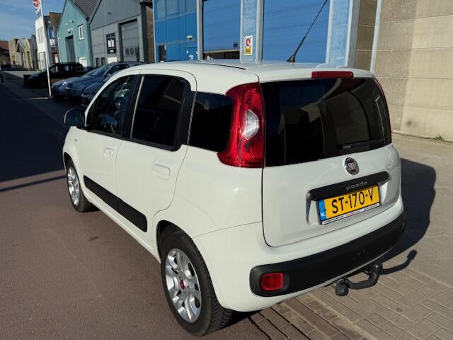 Fiat PANDA 0.9 TwinAir Lounge Automaat 1e eig 2018 NAP Hele leuke auto met een airco, cruise control, etc.
