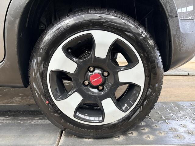 Fiat PANDA 1.0 Hybrid Cross Navigatie Carplay Clima DAB 16dkm Nap PDC