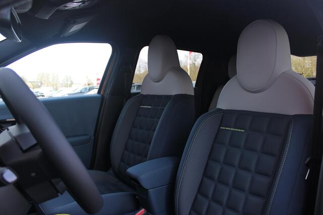 Fiat PANDA Grande LA PRIMA 113PK 11 kW 44 kWh | WINTERPACK: STOEL/STUUR/VOORRUIT VERWARMING | DRAADLOZE APPLE CARPLAY/ANDROID AUTO | NAVIGATIE | ACHTERUITRIJCAMERA | PARKEERSENSOREN VOOR + ACHTER | DRAADLOZE TELEFOONLADER | LED KOPLAMPEN | CLIMATE CONTROL | 3-FASE |