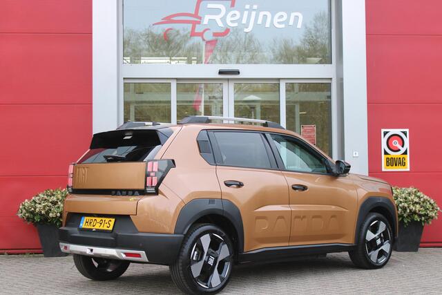Fiat PANDA Grande LA PRIMA 113PK 11 kW 44 kWh | WINTERPACK: STOEL/STUUR/VOORRUIT VERWARMING | DRAADLOZE APPLE CARPLAY/ANDROID AUTO | NAVIGATIE | ACHTERUITRIJCAMERA | PARKEERSENSOREN VOOR + ACHTER | DRAADLOZE TELEFOONLADER | LED KOPLAMPEN | CLIMATE CONTROL | 3-FASE |