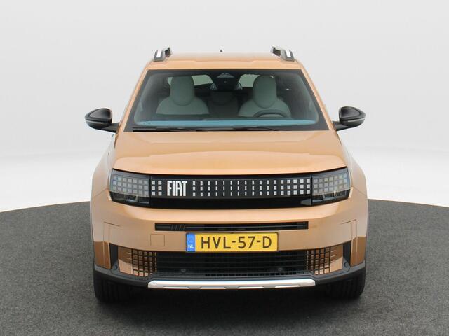 Fiat PANDA Grande La Prima 113 PK 44 kWh | Stoel/Stuurverwarming | Voorruitverwarming | Cruise Control | Navigatie | Camera | Bluetooth | 17 Inch | 991 Km !!