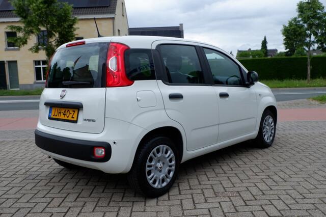 Fiat PANDA 1.0 Hybrid City / INCL. 12mnd BOVAG / Parkeer-sensoren