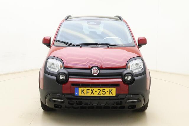 Fiat PANDA 1.0 Hybrid Pandina | Navigatie via Carplay | Dakrails | Airco | Parkeersensoren | Lichtmetalen velgen | Hoge instap | Extra getint glas