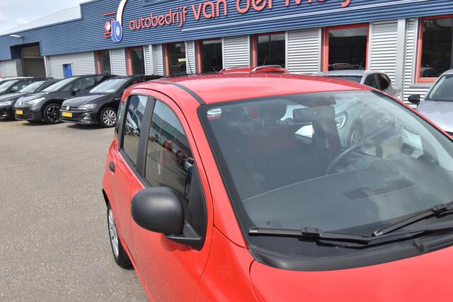 Fiat PANDA 0.9 TwinAir Popstar , TREKHAAK , EL VOOR , AIRCO , RCD SPELER