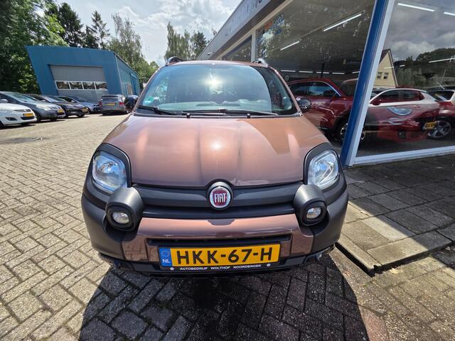 Fiat PANDA 1.2 Cross trussardi uniek!