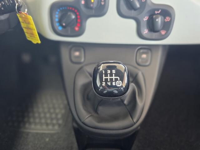 Fiat PANDA Hybrid Pandina | Digitaal dashboard | Apple carpl / Andr. auto |