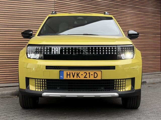 Fiat PANDA Grande La Prima 11 kW 44 kWh Winterpakket / Camera / Navigatie / Fietsendrager