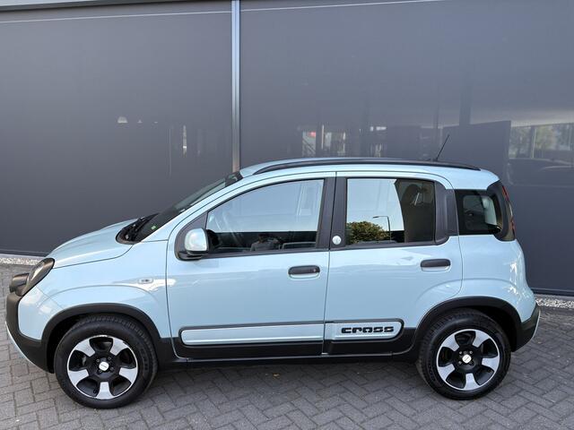 Fiat PANDA 1.0 Hybrid Cross Launch Edition Airco - parkeersensor achter - Bluetooth - Dakrails - Radio - Led verlichting - Mistlampen voor - Elektrische ramen - Start/stop systeem - Stuur multifunctioneel
