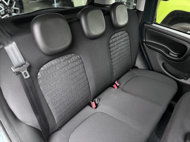 Fiat PANDA 1.0 Hybrid Pandina | CarPlay | Parkeersensoren | Airco