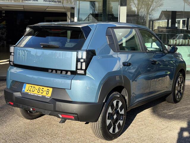 Fiat PANDA Grande 1.2 Hybrid ICON | Parkeersensoren | Carplay | Airco |