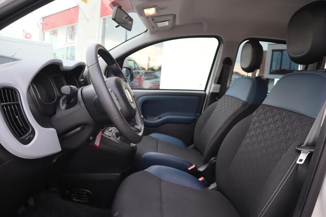 Fiat PANDA 1.0 HYBRID CITY CROSS 1E EIGENAAR|CARPLAY|CLIMATE|ZEER STOERE PANDA!