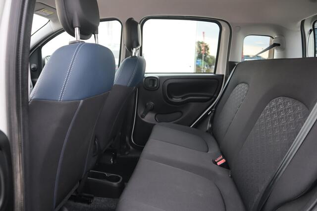 Fiat PANDA 1.0 HYBRID CITY CROSS 1E EIGENAAR|CARPLAY|CLIMATE|ZEER STOERE PANDA!