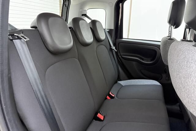 Fiat PANDA 1.0 Hybrid City Life 69 PK | Airco | Dakrails | Weinig kilometers | Hoge instap | Zuinige motor | Electrische ramen | 5 Zitplaatsen