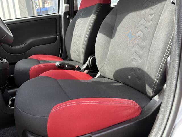 Fiat PANDA 0.9 TwinAir Popstar Automaat | Airco | Uconnect | Bluetooth | Garantie | Interesse? Bel of App naar: 06 30 51 05 90