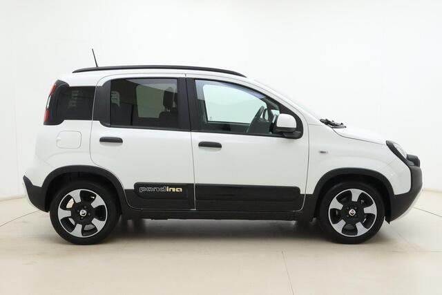 Fiat PANDA 1.0 Hybrid Pandina Cross 69pk | Airco | Cruise Control | Lichtmetalen Velgen | Android Auto - Apple Carplay | Parkeersensoren Achter | Dakrails