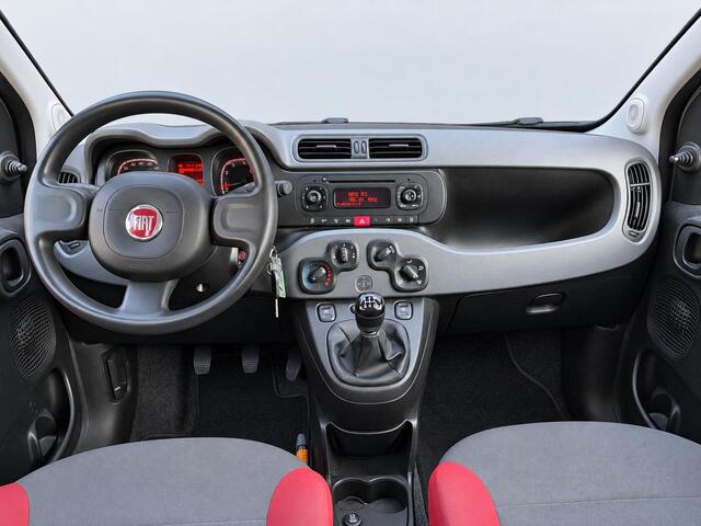 Fiat PANDA Edizione Cool 0.9 TwinAir 80pk | HOGE INSTAP | TREKHAAK | LAGE KM-STAND! | AIRCO | ISOFIX | CD-SPELER |