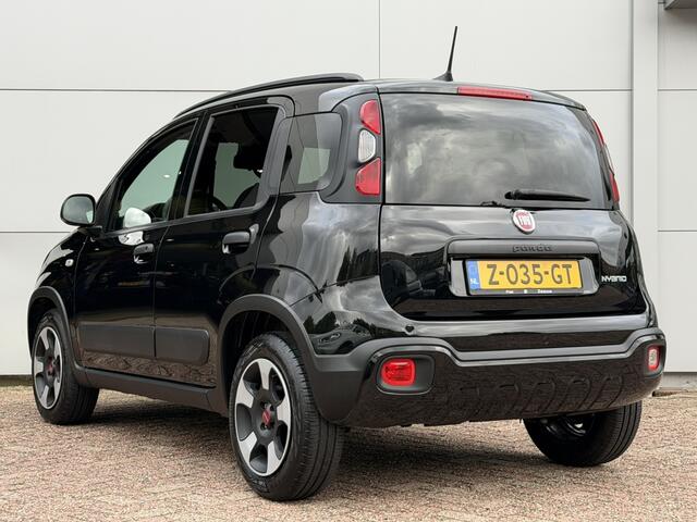 Fiat PANDA 1.0 Hybrid 70 PK Cross | Carplay | PDC | DAB | 5 zits