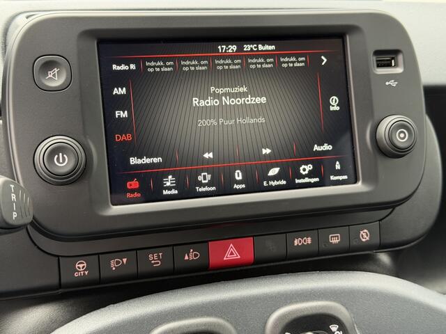 Fiat PANDA 1.0 Hybrid 70 PK Cross | Carplay | PDC | DAB | 5 zits