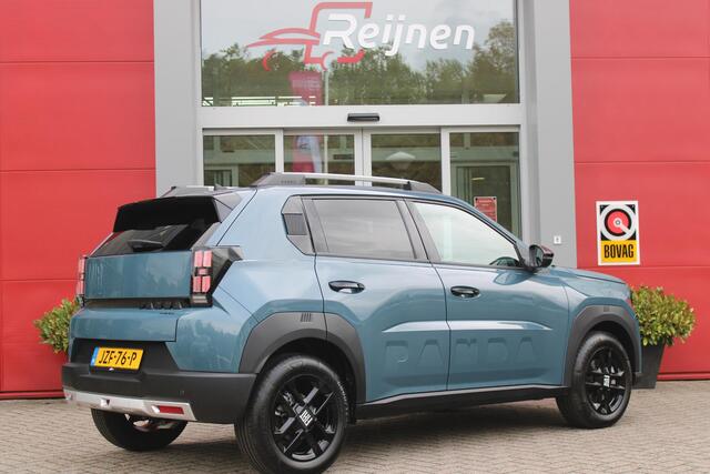Fiat PANDA Grande 1.2 Hybrid 110PK AUTOMAAT ICON | PACK STYLE: 16" LICHTMETALEN VELGEN HOOGGLANS ZWART, DAKRAILS ZWART, EXTRA GETINTE ACHTERRUITEN, IN HOOGTE VERSTELBARE PASSAGIERSSTOEL, MIDDENARMSTEUN, STYLE VOOR EN ACHTERBUMPER, STYLE DASHBOARD) | CRUISE CONTROL | DAB+ RADIO | APPLE CARPLAY/ANDROID AUTO |