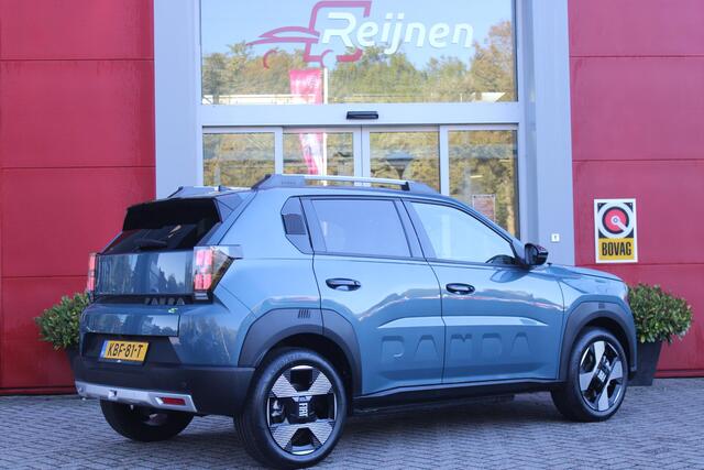 Fiat PANDA Grande LA PRIMA 11 kW 44 kWh | WINTER PACK: (VERWARMBARE VOORSTOELEN, VERWARMBAAR STUURWIEL, VERWARMBARE VOORRUIT) | 17" LICHTMETALEN VELGEN "GLOSSY BLACK" | ELEKTRISCH INKLAPBARE BUITENSPIEGELS | MIDDENARMSTEUN VOOR | NAVIGATIE | DRAADLOZE TELEFOONLADER | ACHTERUITRIJ CAMERA MET DYNAMISCHE HULPLIJNEN | REGENSENSOR | CLIMATE CONTROL | DAB+ RADIO | DRAADLOZE APPLE CARPLAY/ANDROID AUTO |