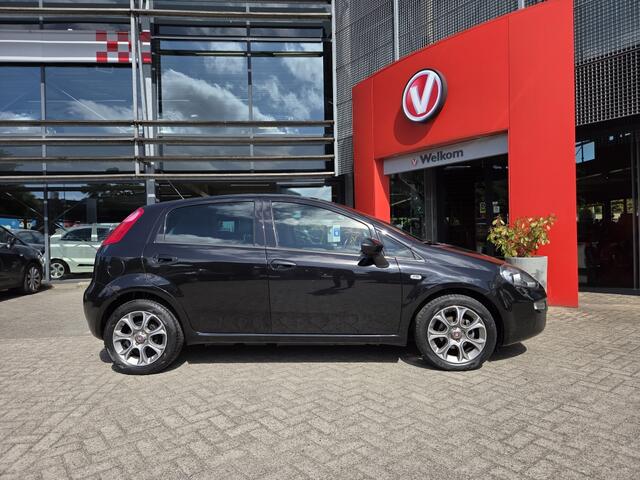 Fiat PUNTO 0.9 TwinAir Lounge | Climate | Trekhaak | PDC