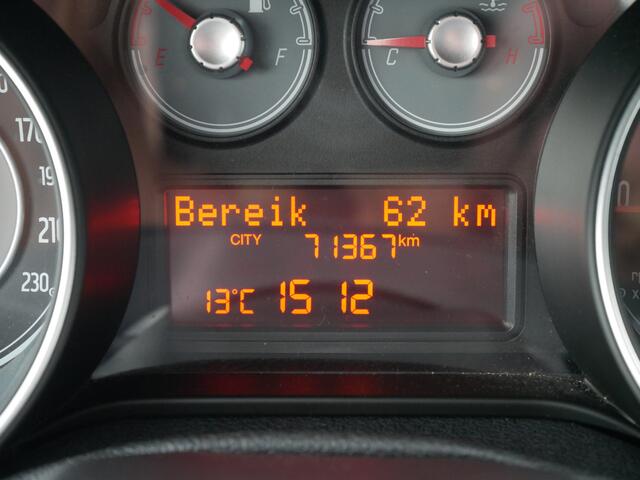 Fiat PUNTO Evo 1.2 Young, Airco, Trekhaak