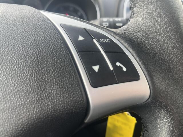 Fiat PUNTO Evo 0.9 TwinAir Sempre / Trekhaak (1.000KG) / Navigatie / Bluetooth / Airco / 16'' Lichtmetalen Velgen / Multifunctionele Stuurbediening /