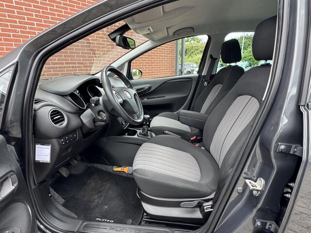 Fiat PUNTO Evo 0.9 TA Sempre NAV CLIMA CRUISE PDC LMV BLUETOOTH
