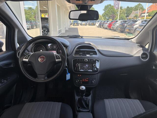 Fiat PUNTO Evo 0.9 TwinAir Sempre | Trekhaak | Navigatie | Climate Control | Cruise Control | Nette staat
