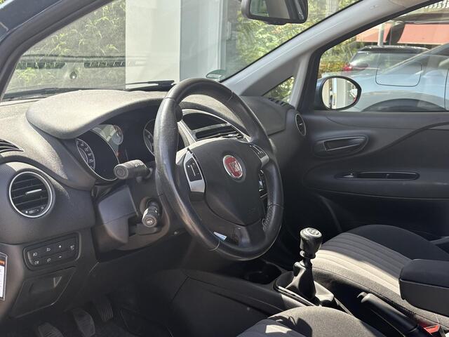 Fiat PUNTO Evo 0.9 TwinAir Sempre | Trekhaak | Navigatie | Climate Control | Cruise Control | Nette staat