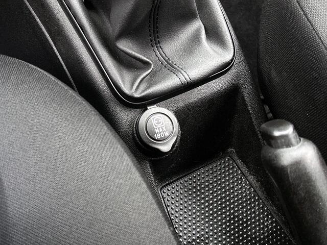 Fiat PUNTO Evo 0.9 TwinAir Sempre | Parkeersensoren | Navigatie | Climate control