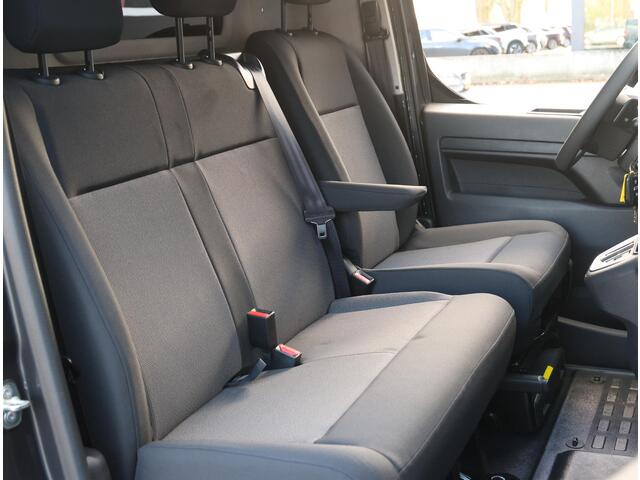 Fiat SCUDO 2.0 145 PK S&S L3 | Incl. ¤ 7.263,- korting !! | GEEN BPM | Camera | Trekhaak | 3 Zits | Navigatie | CruiseControl | AppleCarPlay/AndroidAuto )