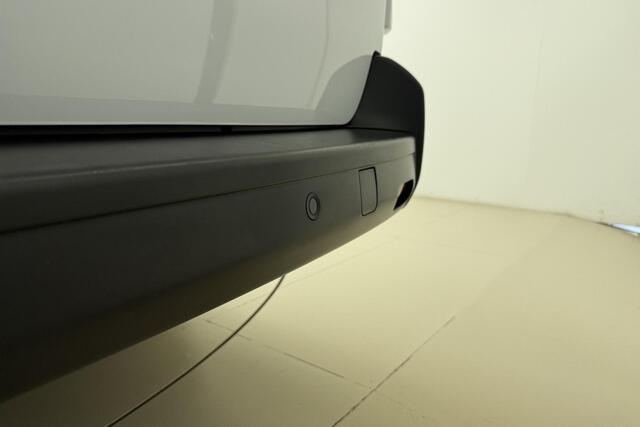 Fiat SCUDO 2.0 Diesel 145 L3 | Navigatie | Betimmering laadruimte | Camera | Parkeersensoren | 3 Zitplaatsen | Cruise control | Bluetooth | Mistlampen voor