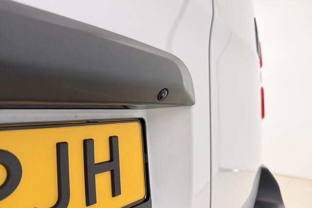 Fiat SCUDO 2.0 Diesel 145 L2 Navigatie | Laadruimtebetimmering | Cruise Control | Camera | 3 Persoons | Financial Lease Mogelijk | Airco