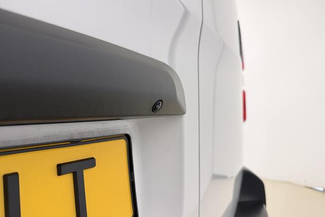 Fiat SCUDO 2.0 Diesel S&S L3 | 180PK | AUTOMAAT | 3-Zits | Parkeercamera Achter | Navigatie | Airco | Cruise Control | Multifunctioneel Stuurwiel |