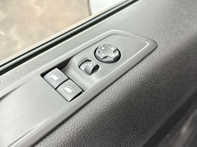 Fiat SCUDO 2.0 Diesel 145 L3 145 PK | Navi | 3 Zits | Achter Deuren | Betimmering | BPM vrij