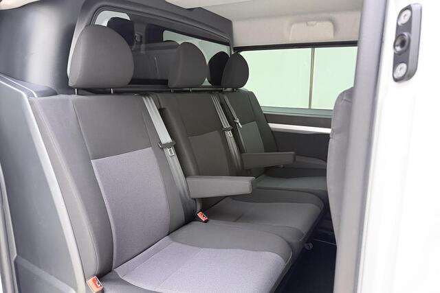Fiat SCUDO 2.0 MultiJet L3H1 DC Business Pro | Dubbele cabine | 6-Zits | Airco | Apple Carplay/Android Auto | Cruise control | DAB | Parkeersensoren | Zijschuifdeur