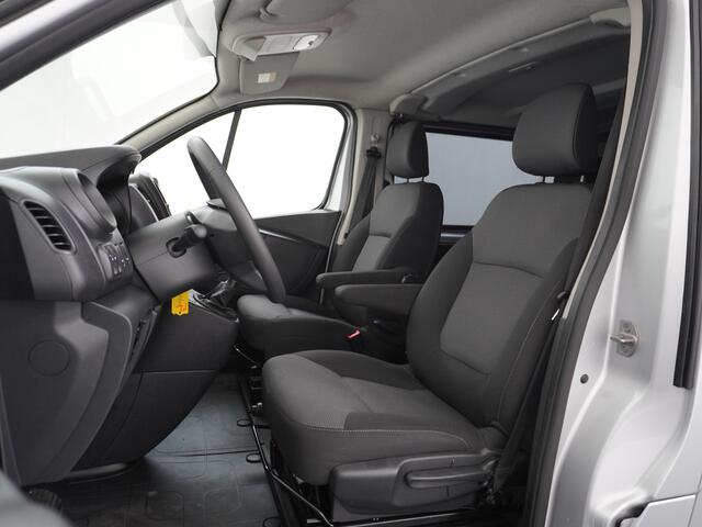 Fiat TALENTO 2.0D 146PK L2 D.C. 17" Pdc Trekh. Alles in kleur gespoten Led Airco Cruise Business Pro Dubbele Cabine 5-Pers. DC Led Betonplex-vloer Lat om Lat Privacy Glas Bluetooth Lengte 2 dus wél fatsoenlijke beenruimte achterin! 1e Eigenaar 2.000 kg trekvermogen Eu