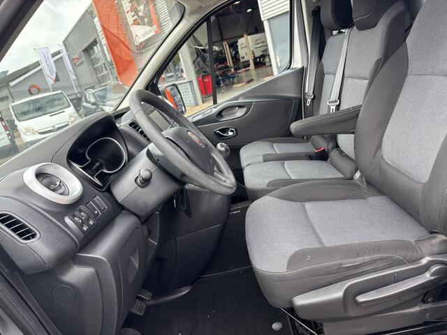 Fiat TALENTO 1.6 MJ EcoJet L1H1 / Navi / Airco / Trekhaak / Imperiaal / 3 Zitplaatsen Voor / Nette Bus /