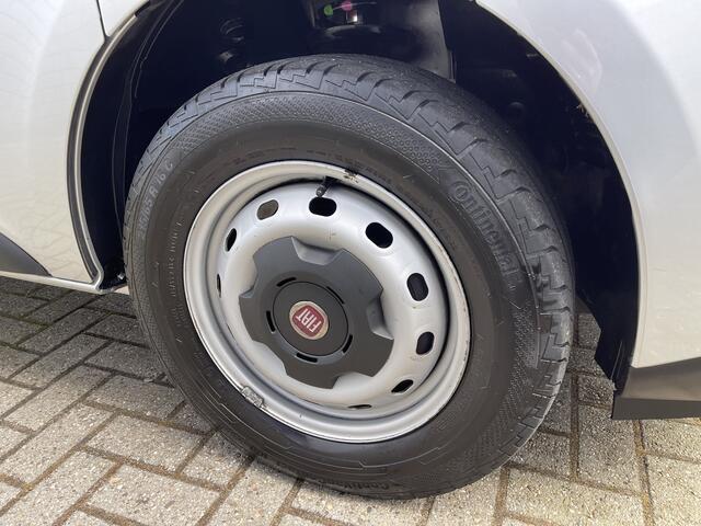 Fiat TALENTO 2.0 MultiJet 145pk L2H1 Basis / zilver metallic / vaste prijs rijklaar ¤ 13.950 ex btw / lease vanaf ¤ 235 / euro 6 / bpm vrij / trekhaak / airco / cruise / navigatie !