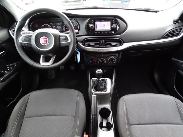 Fiat TIPO Stationwagon 1.4 16v Navi, Airco, Trekhaak, PDC, Lage KM!