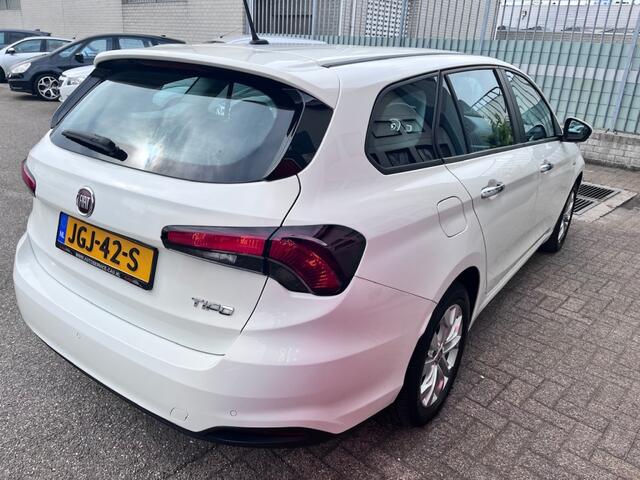 Fiat TIPO 1.4 Lounge Navi|Clima|PDC|Cruise